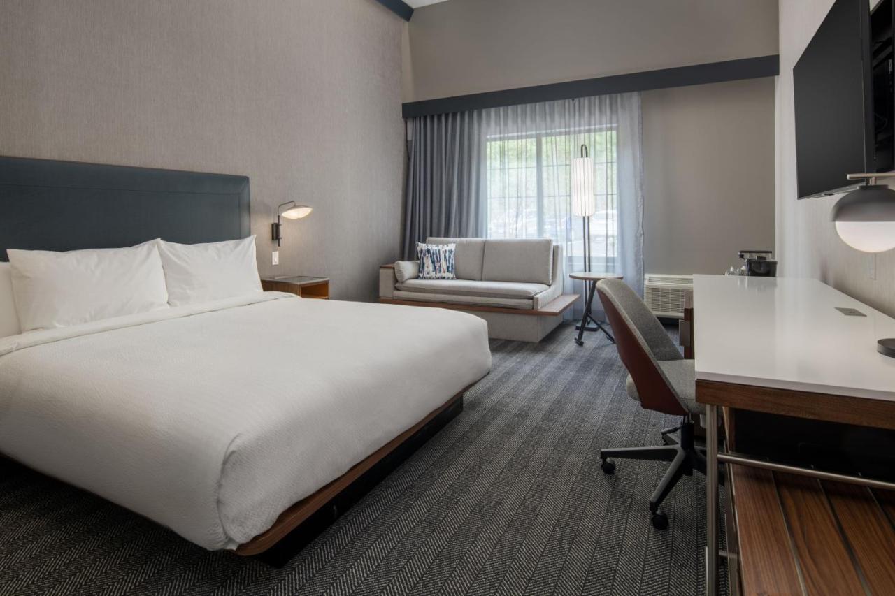 Hotel Courtyard By Marriott Olympia Exterior foto