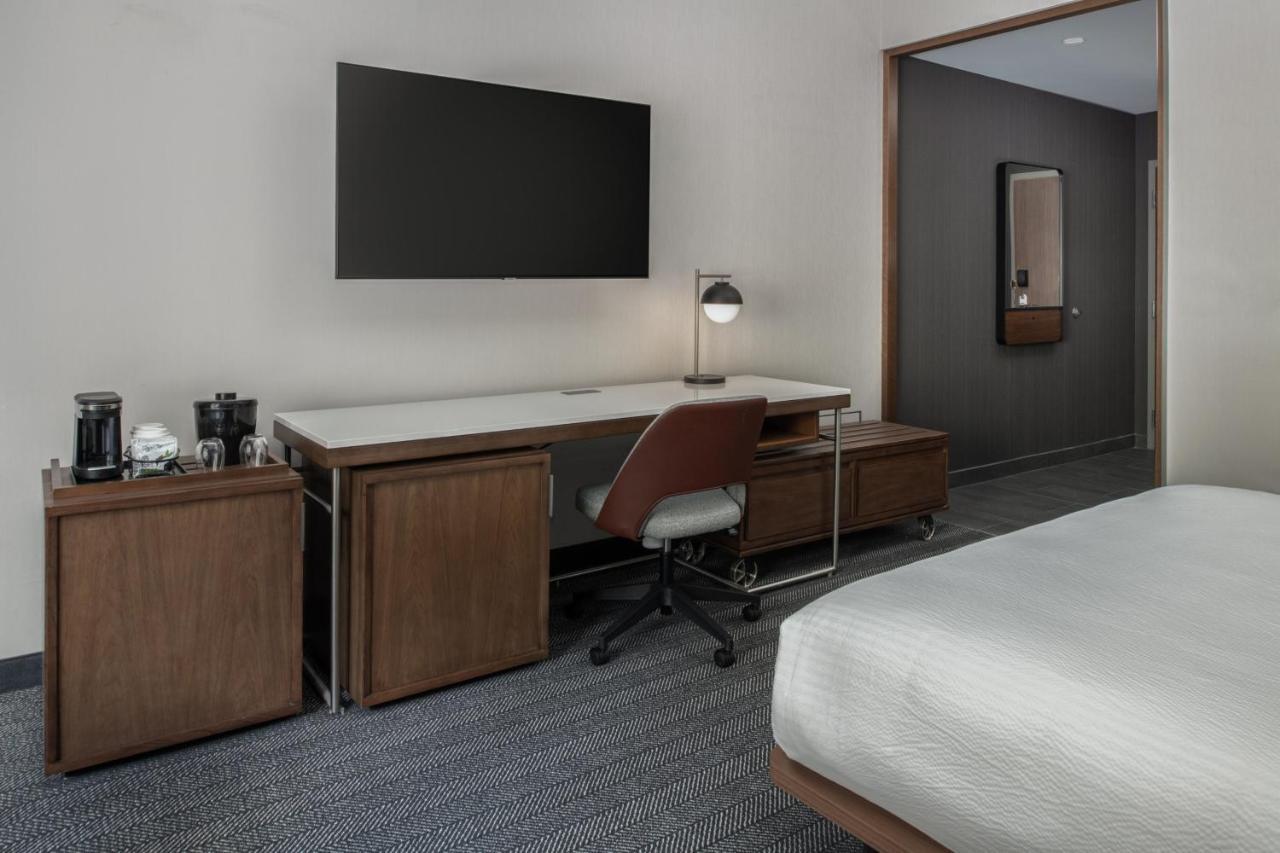 Hotel Courtyard By Marriott Olympia Exterior foto