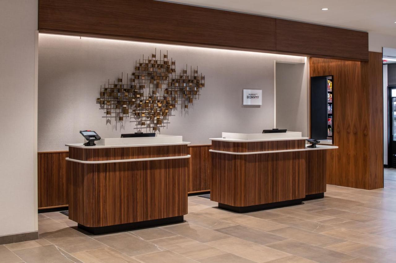 Hotel Courtyard By Marriott Olympia Exterior foto