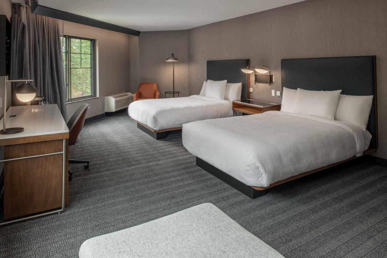 Hotel Courtyard By Marriott Olympia Exterior foto